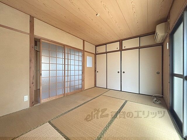寝室