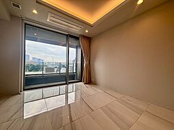 伸びやかな空間のなかで、ゆったりとしたひとときを過ごせます。