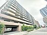 外観：忙しく過ぎゆく日常を置き去るほど、ゆったりした時間が流れる住環境。