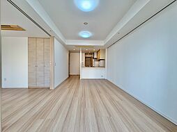 シンプルな内装と偏り過ぎないデザインで統一しました。