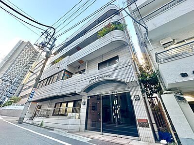 外観:飽きのこないシンプルモダンな外観です。 外観:飽きのこないシンプルモダンな外観です。