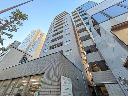 飽きのこないシンプルモダンな外観です。