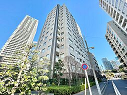 飽きのこないシンプルモダンな外観です。