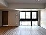 室内：通風・採光に優れ、心地よい光と風が溢れています。