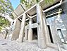エントランス：上質感漂う玄関アプローチです。
