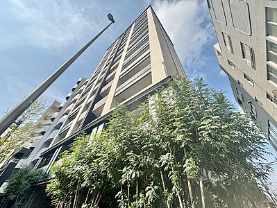外観:飽きのこないシンプルモダンな外観です。 外観:飽きのこないシンプルモダンな外観です。