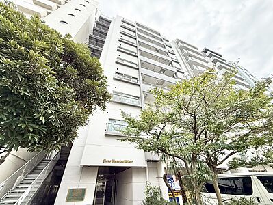 外観:飽きのこないシンプルモダンな外観です。 外観:飽きのこないシンプルモダンな外観です。