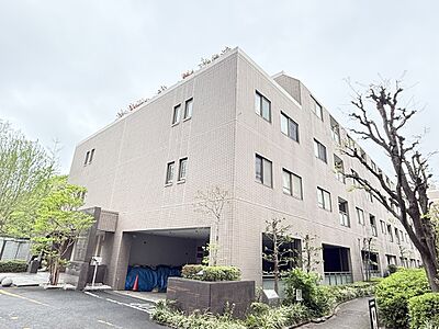 外観：飽きのこないシンプルモダンな外観です。