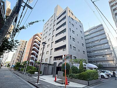 外観:飽きのこないシンプルモダンな外観です。 外観:飽きのこないシンプルモダンな外観です。