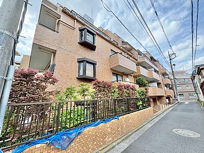 外観:飽きのこないシンプルモダンな外観です。 外観:飽きのこないシンプルモダンな外観です。