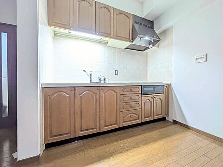 開放感のあるキッチンスペース。調理をしながら、会話も弾みそうですね。
