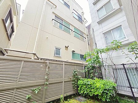 眺望や窓からの景色が良いと、家で過ごす時間も快適です。