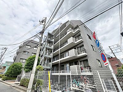 外観：飽きのこないシンプルモダンな外観です。