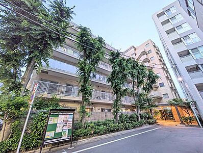 外観:飽きのこないシンプルモダンな外観です。 外観:飽きのこないシンプルモダンな外観です。