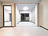 室内：充実した生活は伸びやかな居室空間から始まります。
