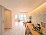 室内：通風・採光に優れ、心地よい光と風が溢れています。