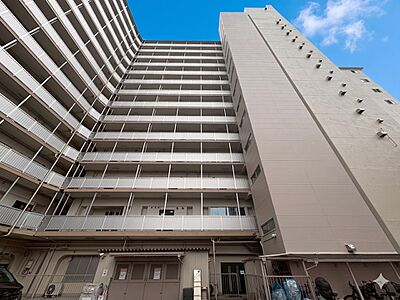 外観:飽きのこないシンプルモダンな外観です。 外観:飽きのこないシンプルモダンな外観です。