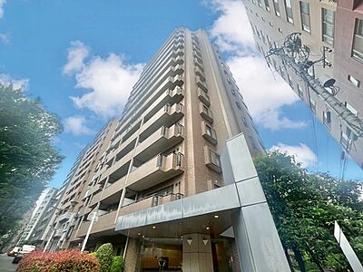 外観：飽きのこないシンプルモダンな外観です。