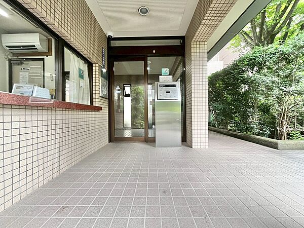 エントランスを拡大表示