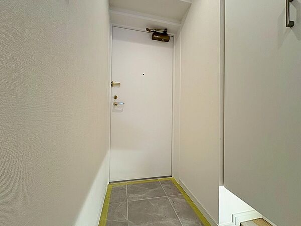 玄関を拡大表示