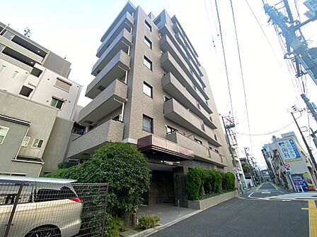 飽きのこないシンプルモダンな外観です。