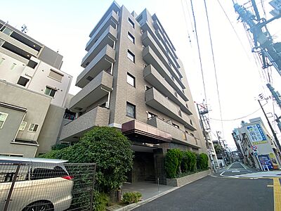 外観:飽きのこないシンプルモダンな外観です。 外観:飽きのこないシンプルモダンな外観です。
