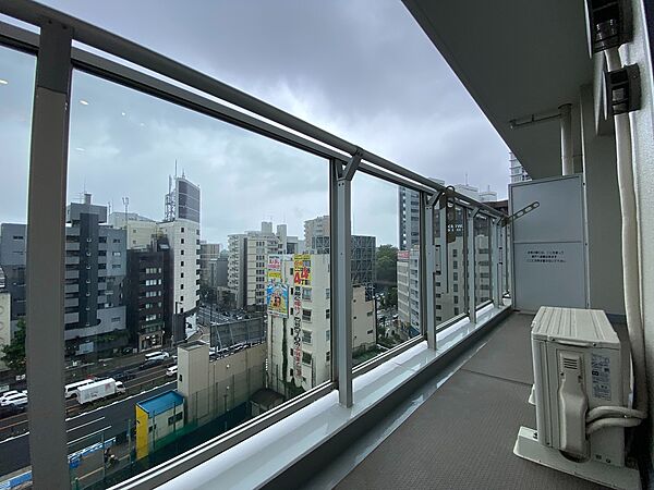 バルコニー