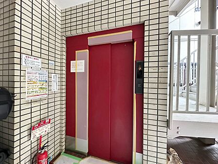 エレベーター完備のため荷物が多くなっても安心。