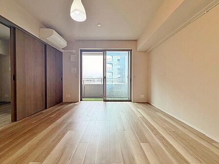 通風・採光に優れ、心地よい光と風が溢れています。