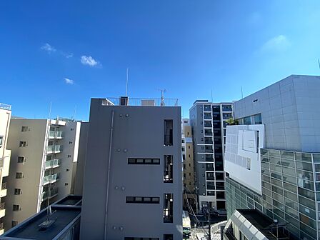 眺望や窓からの景色が良いと、家で過ごす時間も快適です。