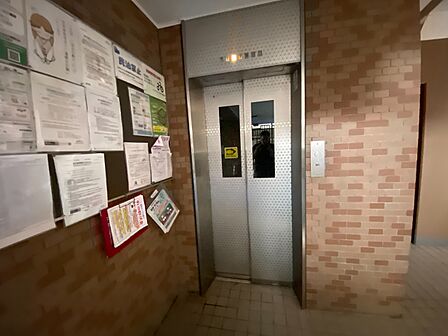 エレベーター完備のため荷物が多くなっても安心。
