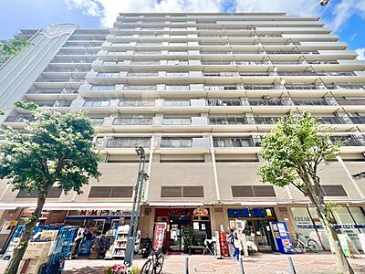 外観:飽きのこないシンプルモダンな外観です。 外観:飽きのこないシンプルモダンな外観です。
