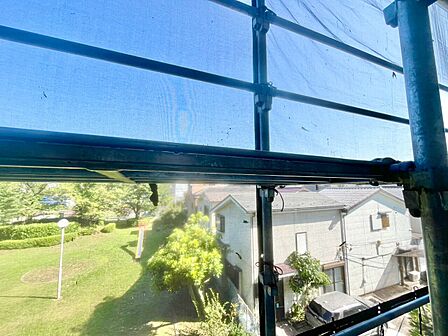眺望や窓からの景色が良いと、家で過ごす時間も快適です。