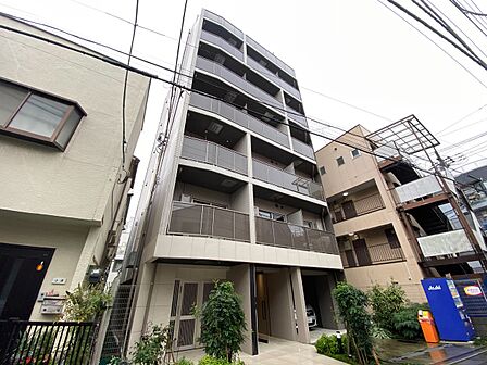 忙しく過ぎゆく日常を置き去るほど、ゆったりした時間が流れる住環境。