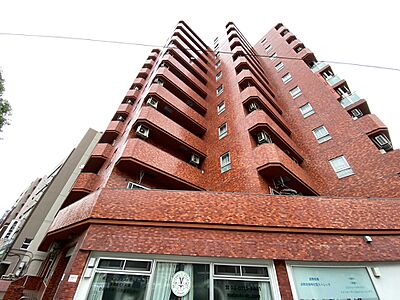 外観:飽きのこないシンプルモダンな外観です。 外観:飽きのこないシンプルモダンな外観です。