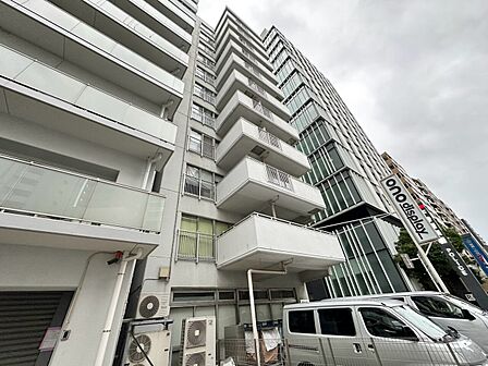飽きのこないシンプルモダンな外観です。