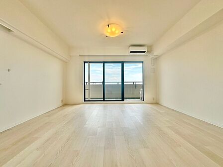 落ち着いた雰囲気に包まれて、伸びやかな空間。