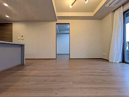 落ち着いた雰囲気に包まれて、伸びやかな空間。