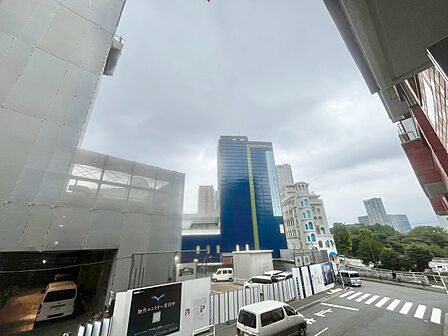 眺望や窓からの景色が良いと、家で過ごす時間も快適です。