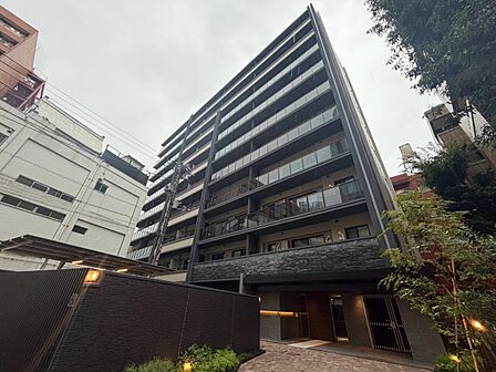 飽きのこないシンプルモダンな外観です。