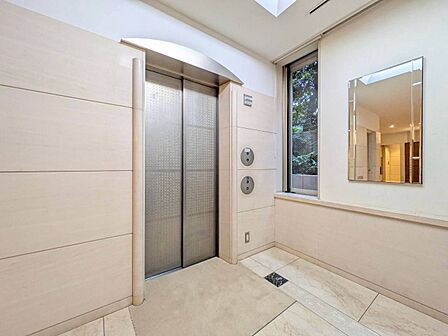エレベーター完備のため荷物が多くなっても安心。