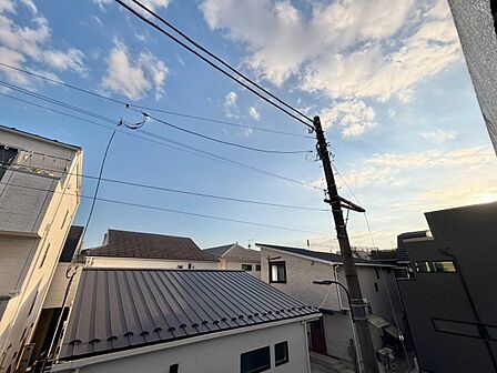 眺望や窓からの景色が良いと、家で過ごす時間も快適です。