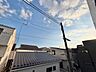 バルコニー：眺望や窓からの景色が良いと、家で過ごす時間も快適です。