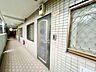 玄関：清潔感のある落ち着いた雰囲気の玄関です。