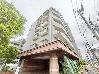 外観:飽きのこないシンプルモダンな外観です。 外観:飽きのこないシンプルモダンな外観です。