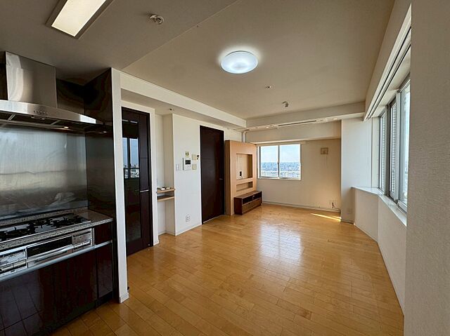 室内 ファーストリアルタワー新宿 25階/-