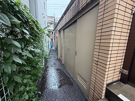 ゴミ置場。綺麗に管理されております。