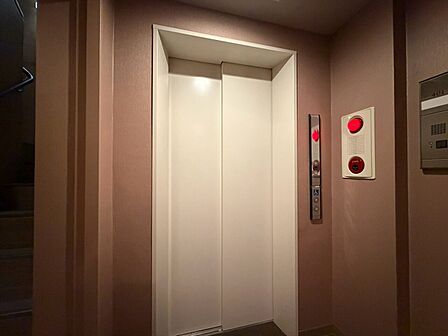 エレベーター完備のため荷物が多くなっても安心。