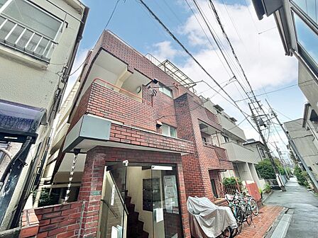 忙しく過ぎゆく日常を置き去るほど、ゆったりした時間が流れる住環境。