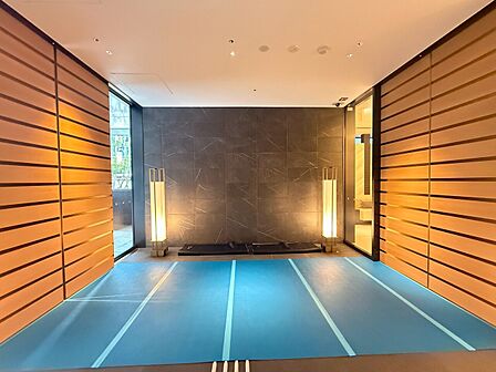 館内は静寂な中が保たれており、管理が行き届いている印象を受けました。